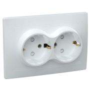 Розетка 2-м СП Кварта РСш12-3-КБ 16А IP20 с заземл. защ. шторки бел. GENERICA ERK21-K01-16-DM